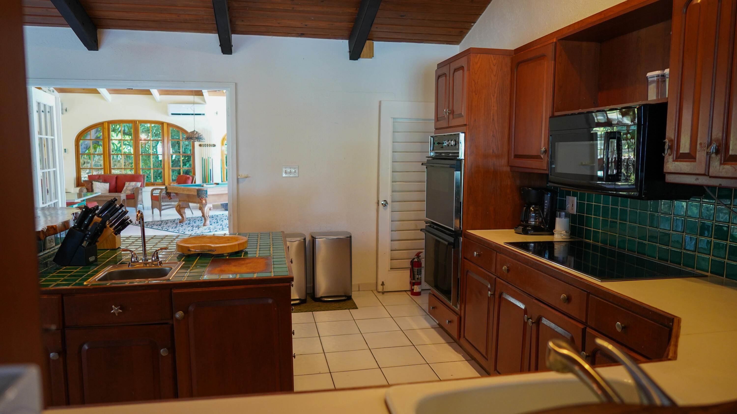 28. Single Family Homes for Sale at 7 North Slob EB St Croix, Virgin Islands 00820 United States Virgin Islands