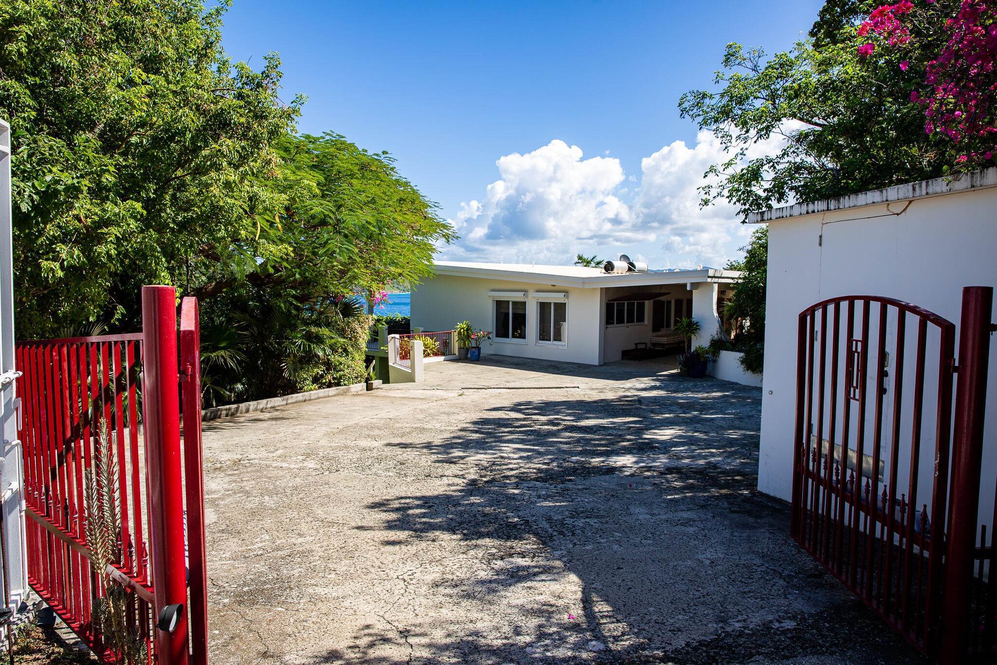 3. Multi-Family Homes for Sale at 19B&19Rem Frydendal EE St Thomas, Virgin Islands 00802 United States Virgin Islands
